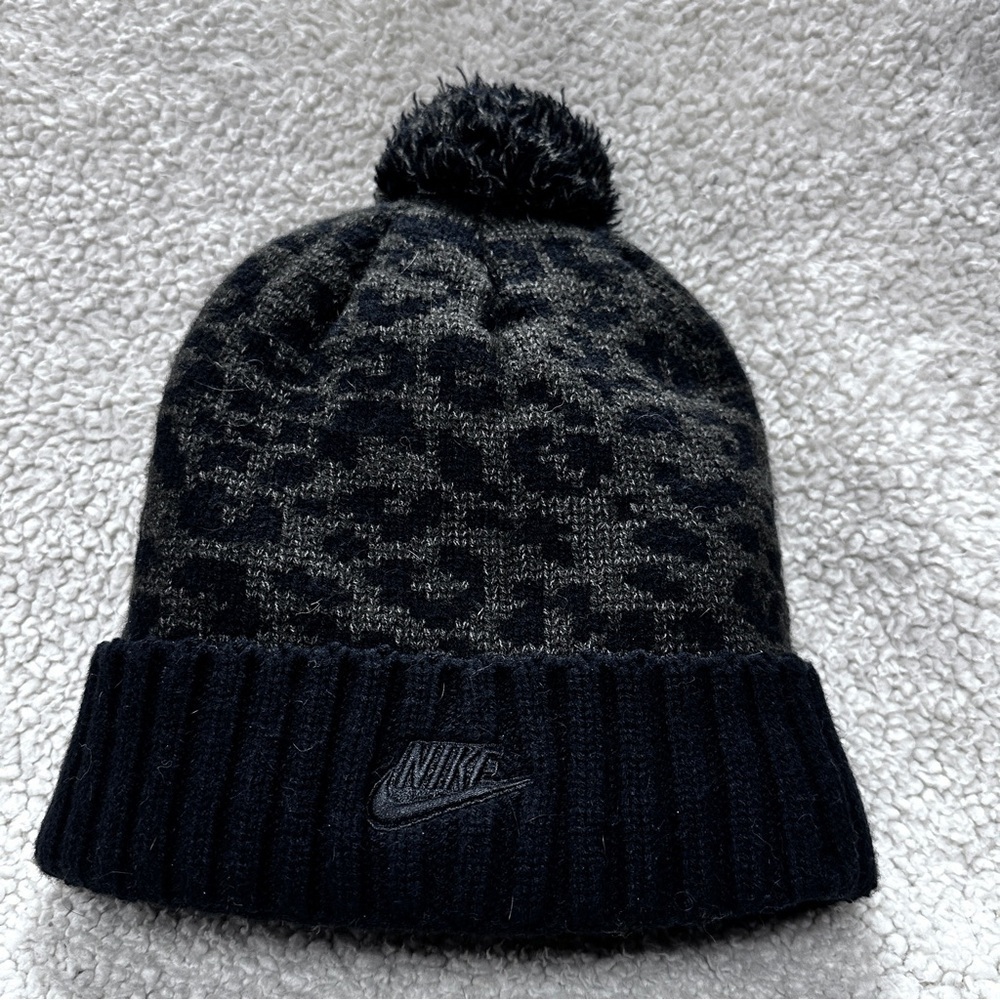 Nike Sportswear Women's Leopard Cheetah Fleece Lined Beanie Winter Hat Snow